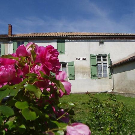 Gasthaus L'Ancien Patronage Caumont-sur-Garonne Exterior foto