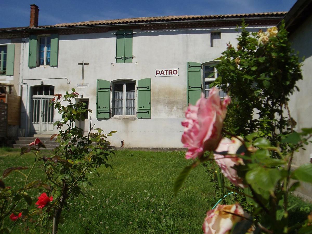 Gasthaus L'Ancien Patronage Caumont-sur-Garonne Exterior foto